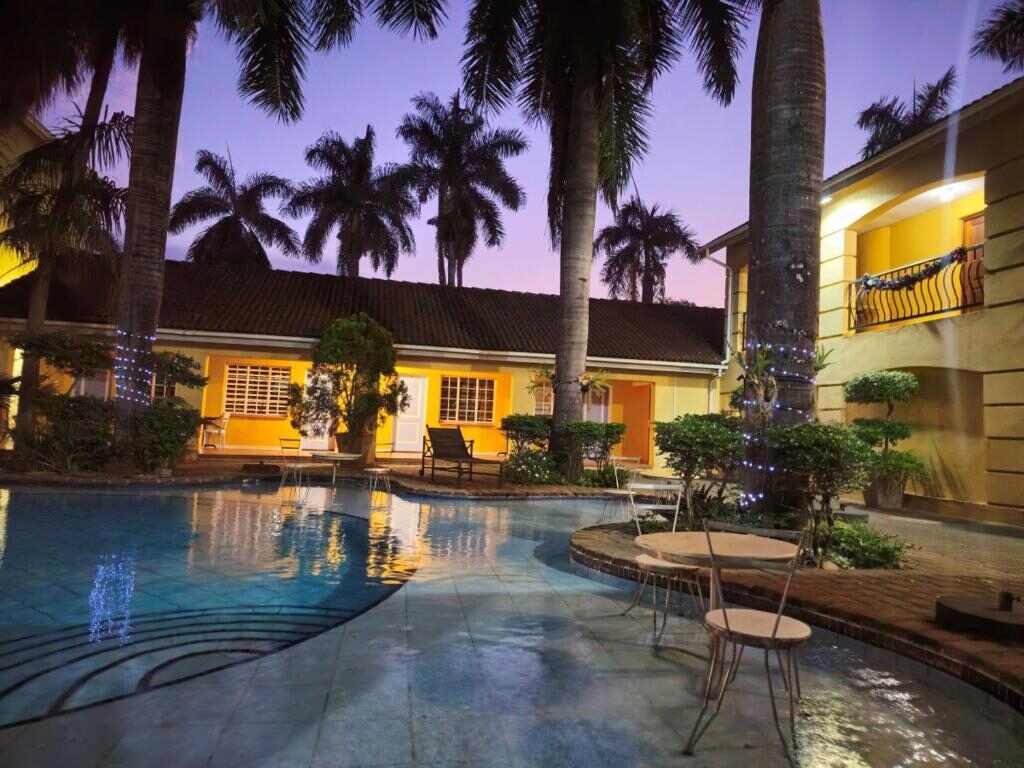 Guest area at At SILVER PALMS lodge